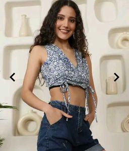 💙 Floral Top 💙