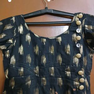 Elegant Black &amp; Gold Printed Dress