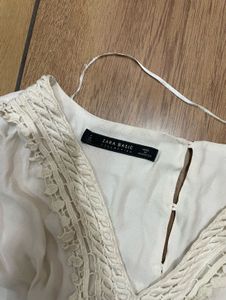 zara y2k lace top