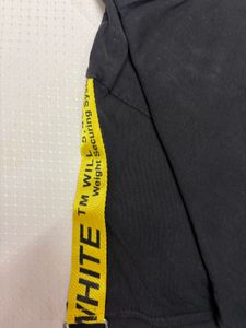 OFF WHITE T-Shirt