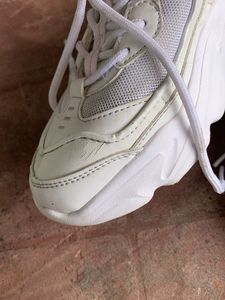 White &amp; Pink Fashion Sneakers