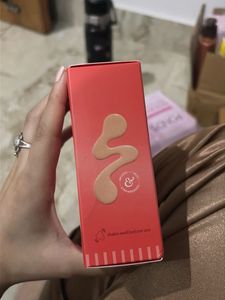 DOT &amp; KEY Strawberry Tinted Sunscreen SPF 50