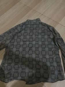 Chic Plaid Button-Up Shirt