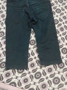 Stylish Cropped Jeans