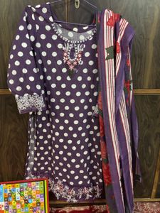 Set of 2 Beautiful Pakistani suit