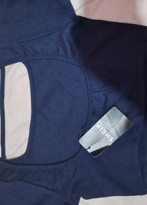 Chic Navy Long Sleeve Crop Top