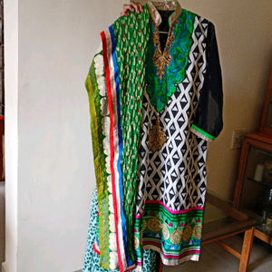 silk top knee length with dupatta