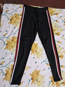 Black Leggings with Side Stripes