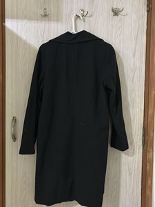 Chic Black Longline Blazer
