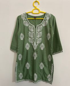 Chikankari Embroidered Kurta