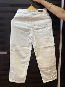 ONLY Off-White Cropped Jeans