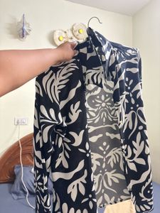 Stylish Black &amp; White Printed Shirt