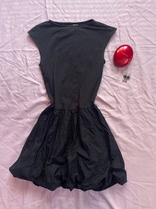 Chic Black Bubble Hem Dress