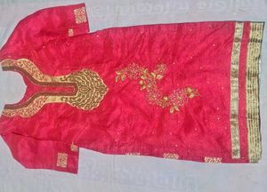 Elegant Pink Kurta Set with Golden Embroidery