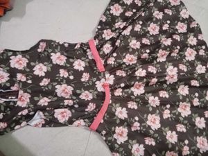 Floral Print Top - Size 34