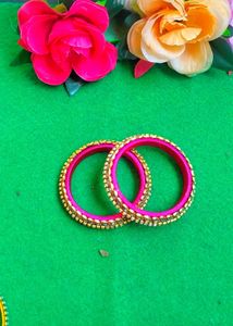 Stunning Kundan Bangles