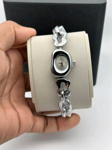Elegant Rose Gold Chain Watch