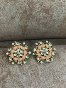 Beautiful Peach &amp; White Stud Earrings