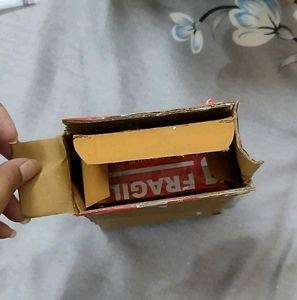 Packaging Material + Free Gift