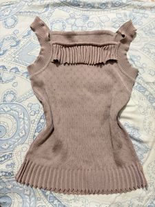 cute sleeveless fitted top for women