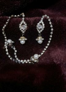 Rhinestone &amp; Pearl Necklace Set
