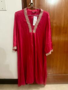 Elegant mind blowing Pink Embroidered Kurta