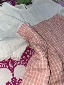 Chic White &amp; Pink Gingham Crop Top
