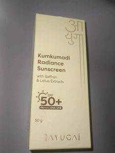 AYUGA KUMKUMADI RADIANCE SUNSCREEN SPF50+