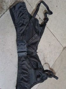 Black Full Coverage Bra