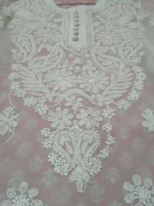 Elegant White Chikankari Kurta