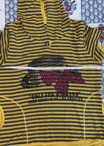 Striped Hooded Graphic tshirt
