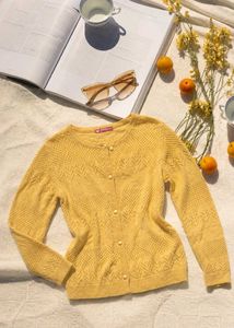 Charming Yellow Knitted Cardigan