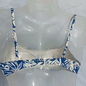 😍 Blue Floral Bikini Top