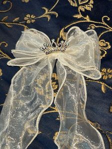 Elegant White Bow Hair Accessory