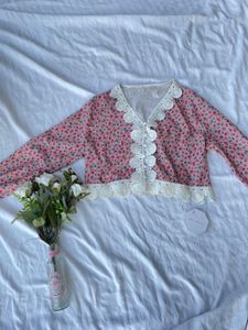 Floral Print Blouse with Lace Trim