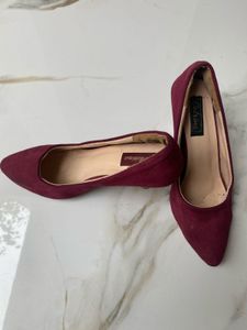 Chic Burgundy Suede Pumps