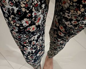Black printed Leggins