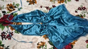 BACKLESS NIGHT DRESS