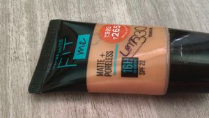 Maybelline Fit Me Matte Foundation - 330