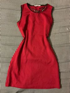 Chic Red Sleeveless Dress