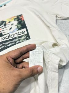 New Balance Classy Graphic Tshirt