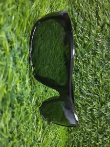 💥 Attractive Sunglass for man and Women pack of 1 pc Brand New Never Use