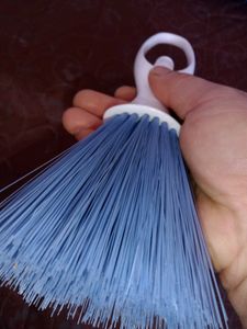 Mini Dusting Brush