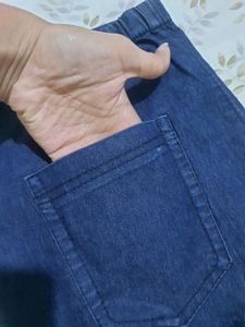 Blue Strechable Jeggings