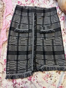 Houndstooth Mini Skirt
