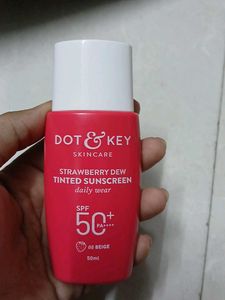 BEIGE Tinted Sunscreen Dotnkey