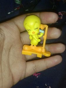 Cute Tweety Bird Toy Figure