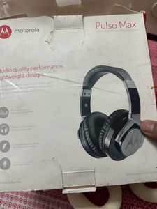 Red Motorola Unused Headphone Pulse Max