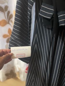 navy blue striped abaya.