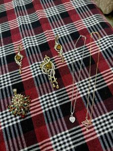 Elegant Jewelry Set for Sale